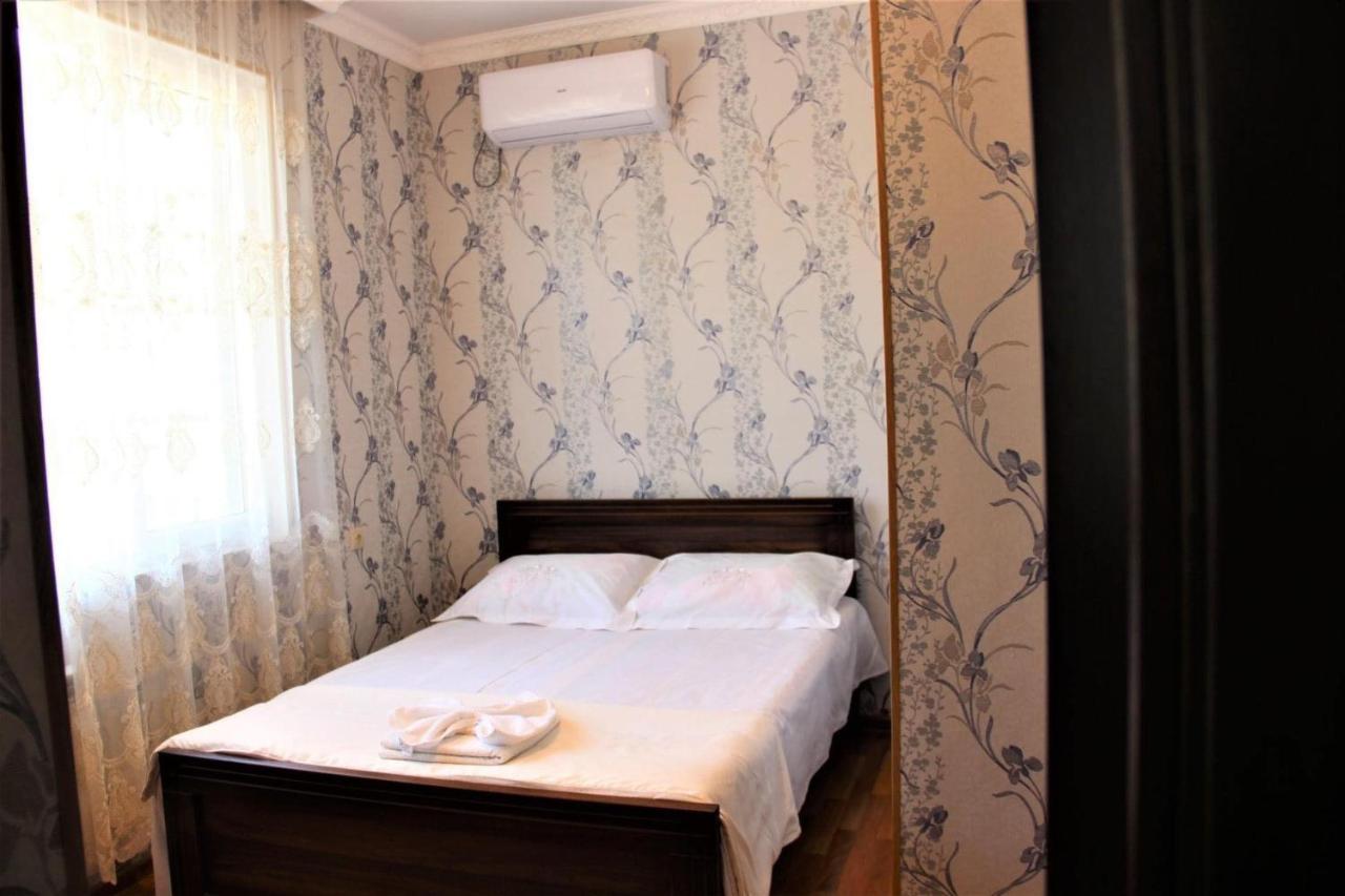 Hotel Oniks Кутаиси Екстериор снимка